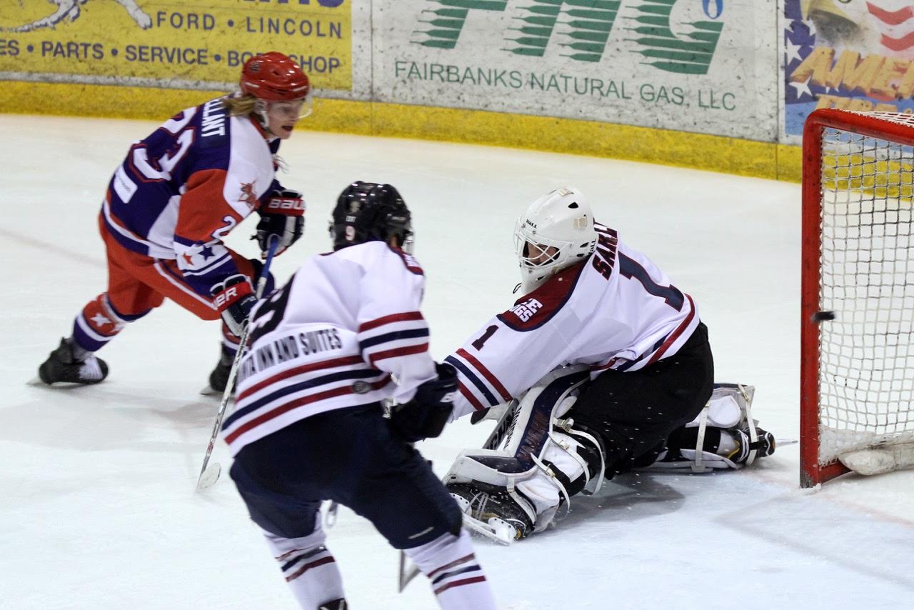 Bellant’s hat trick, power play lead Rebels to 6 – 4 victory over Ice Dogs